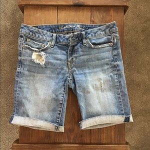 American Eagle Bermuda Shorts